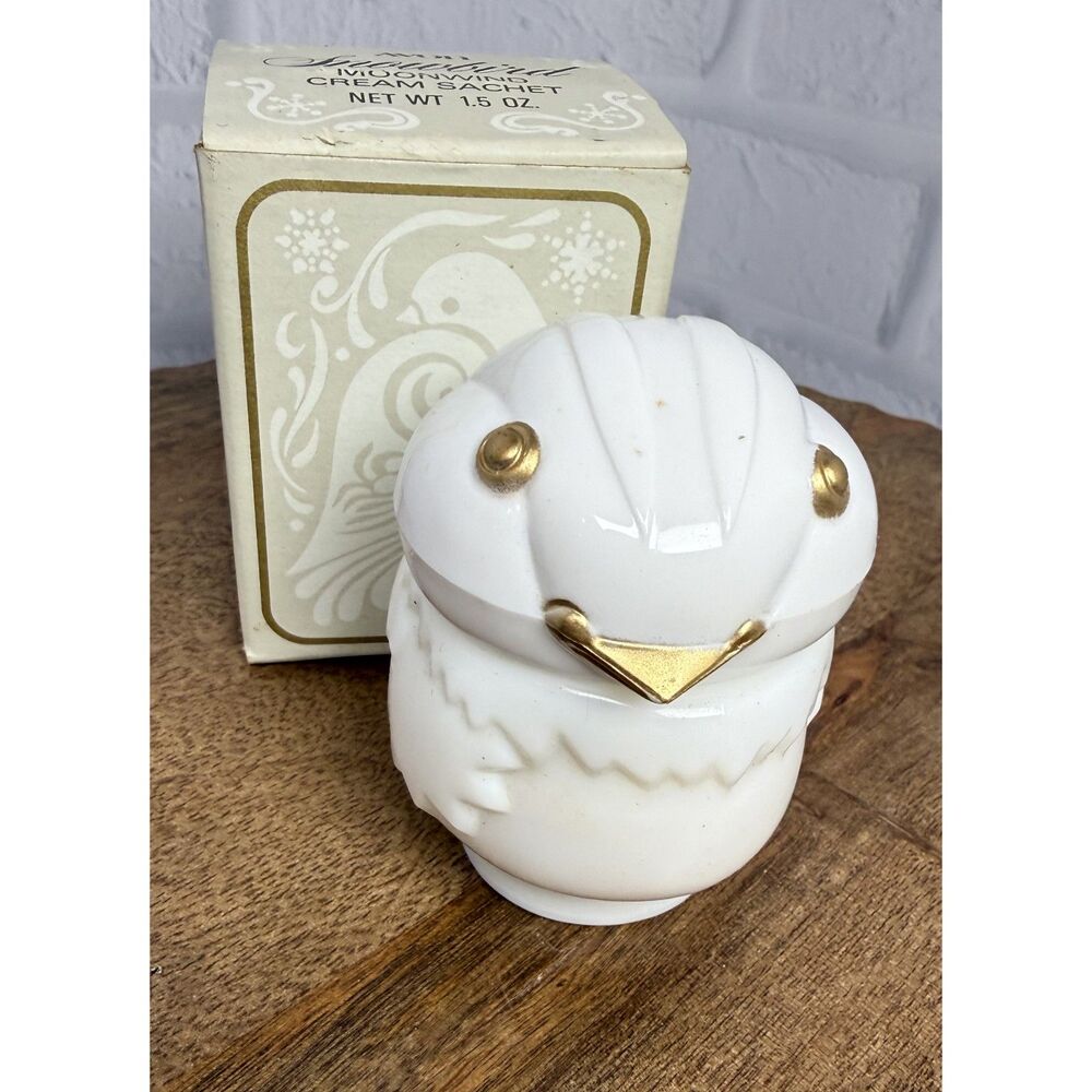NEW Vintage Vintage 70s Avon Snowbird Moonwind Cream Sachet & Box - Picture 5 of 12